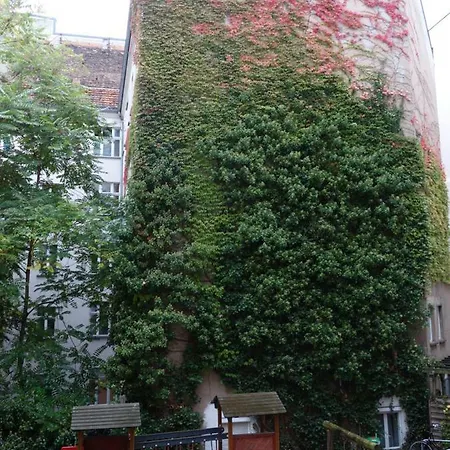 Private In Prenzlauerberg Homestay