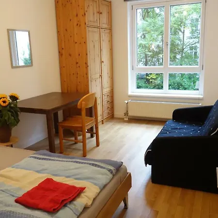 Проживание в семье Private In Prenzlauerberg Берлин